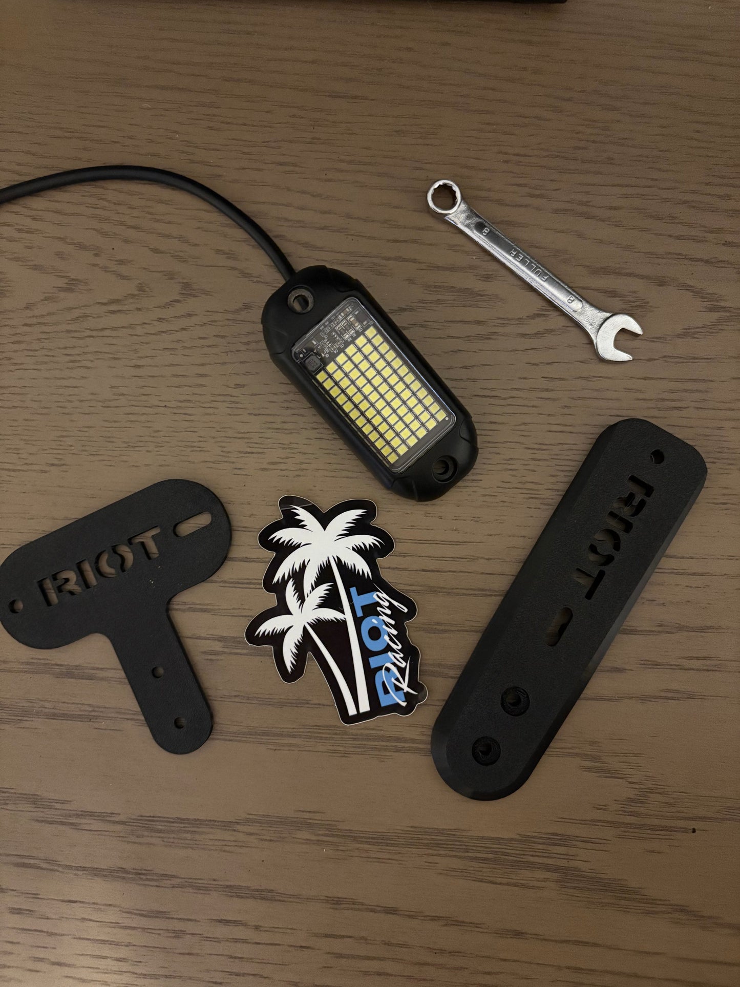 INSTOCK - BEAM (72LED ROCKLIGHT)